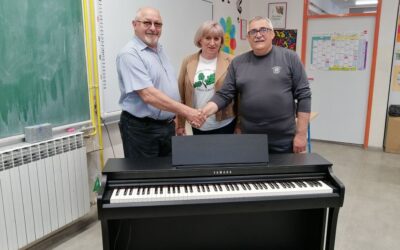 Nova klavinova u našoj školi
